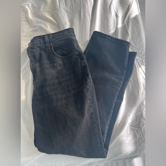 Abercrombie & Fitch Ultra High Rise 90s Straight Jean - Picture 3 of 7